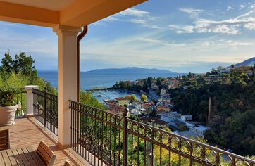 Traumhafte und großzügige Wohnung mit Blick aufs Meer in Kroatien, Immobilie kaufen, Ičići-Kroatien | © HausBauHaus GmbH