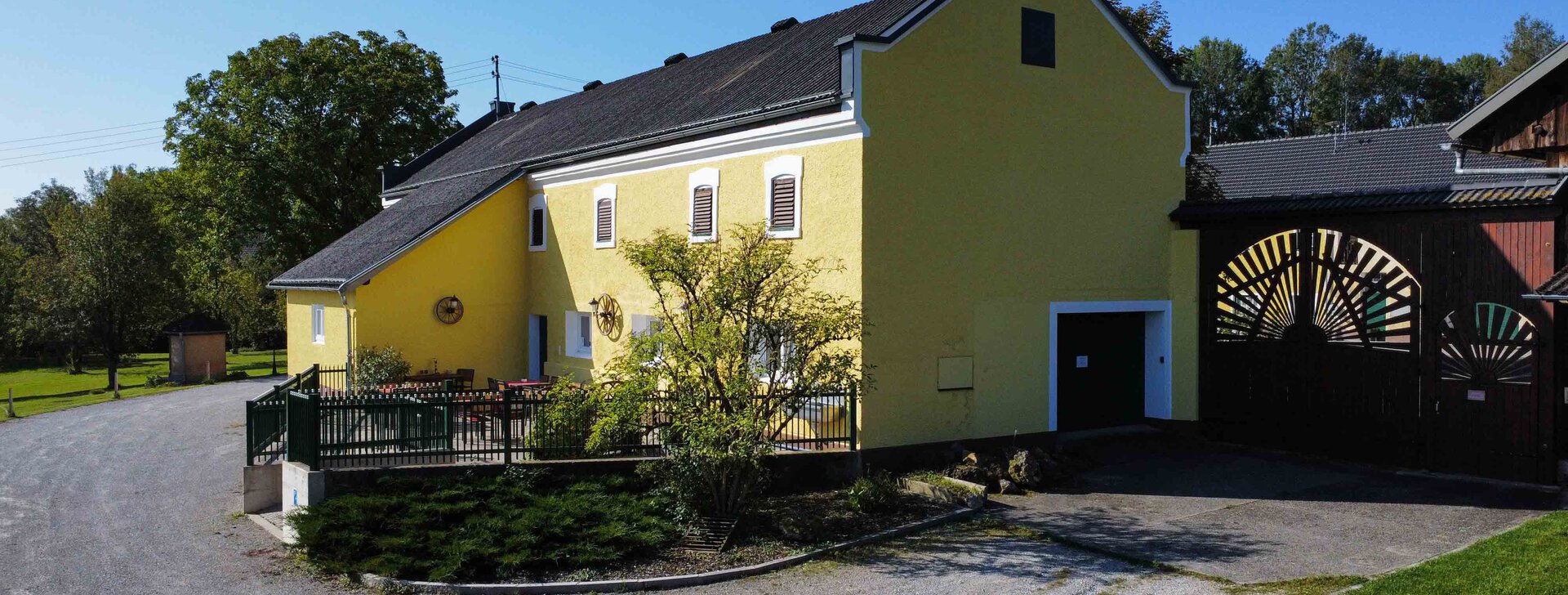 Bauernhaus, Immobilie kaufen, Vierseithof in Schalchen | © HausBauHaus GmbH