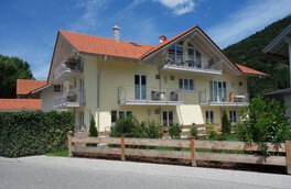 Sankt Valentin | Neubauprojekt in Ruhpolding | Bauträgervertrieb | HausBauHaus Immobilienmakler | © HausBauHaus GmbH