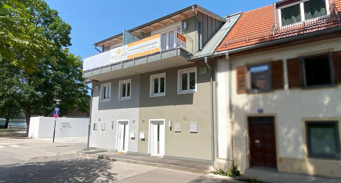 Neubauvorhaben BW21 in Traunstein - moderne Reihenhäuser - erfolgreich umgesetzt | © HausBauHaus GmbH