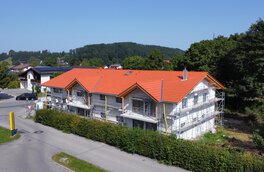 Baufortschritt August | Neubauwohnungen - direkt am Kurpark | Bergen im Chiemgau - HausBauHaus Immobilien | © HausBauHaus GmbH