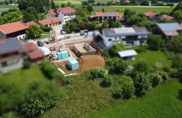 Mehrfamilienhaus mit 5 Wohneinheiten - noch zwei Einheiten zum Kauf verfügbar | © HausBauHaus GmbH Traunstein