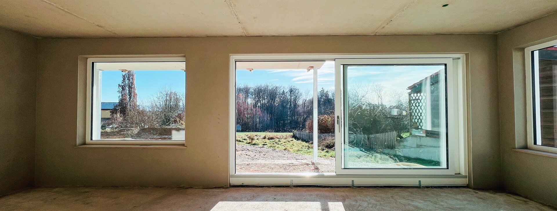 Lichtdurchflutet Wohnen in Trostberg - Gartenwohnung zum Kauf  | © HausBauHaus GmbH Traunstein