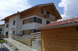 Mehrfamilienhaus Waldbahnstrasse - Neubauwohnungen in Ruhpolding - Bauträgervertrieb - HausBauHaus Immobilienmakler | © HausBauHaus GmbH