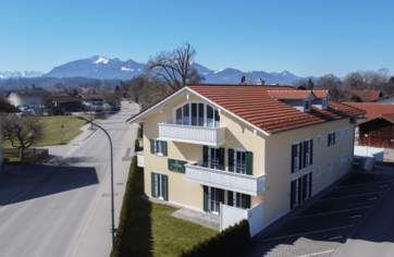 Außenansicht, Mehrfamilienhaus, Immobilie kaufen, Übersee  | © HausBauHaus GmbH 