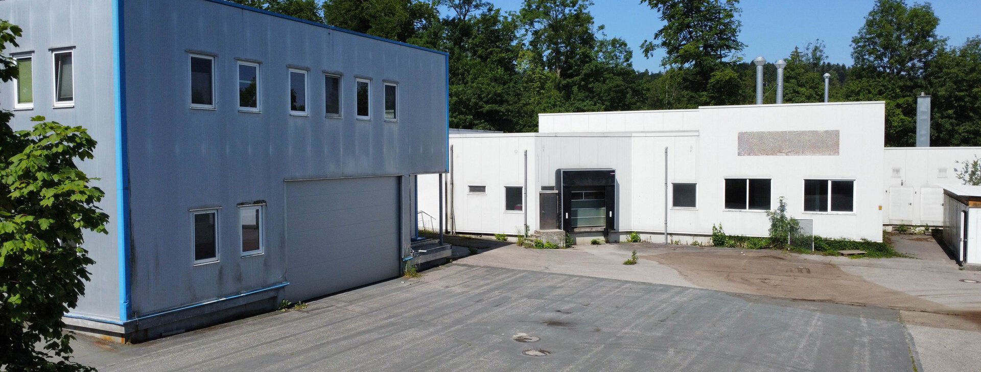 Außenansicht, Gewerbe, Immobilie kaufen, Trostberg  | © HausBauHaus GmbH 