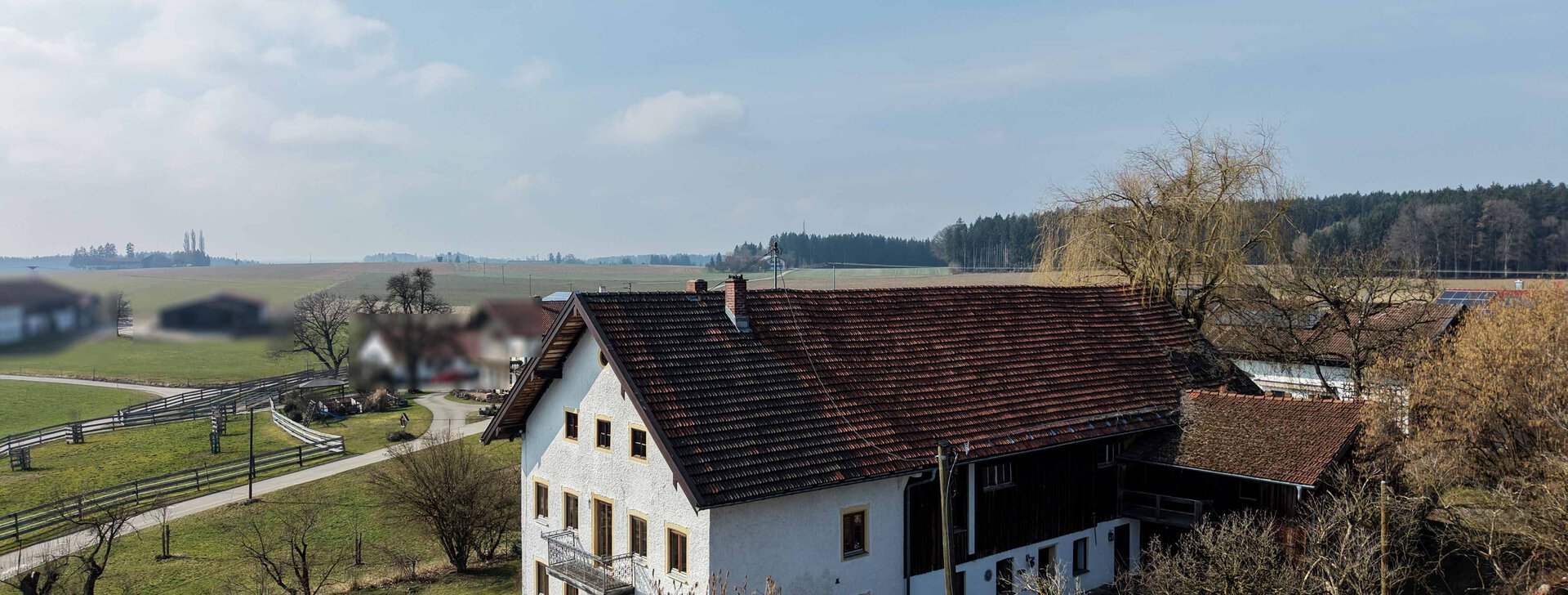 Bäuerliches Anwesen, Immobilie kaufen, Trostberg, Bergblick | © HausBauHaus GmbH 