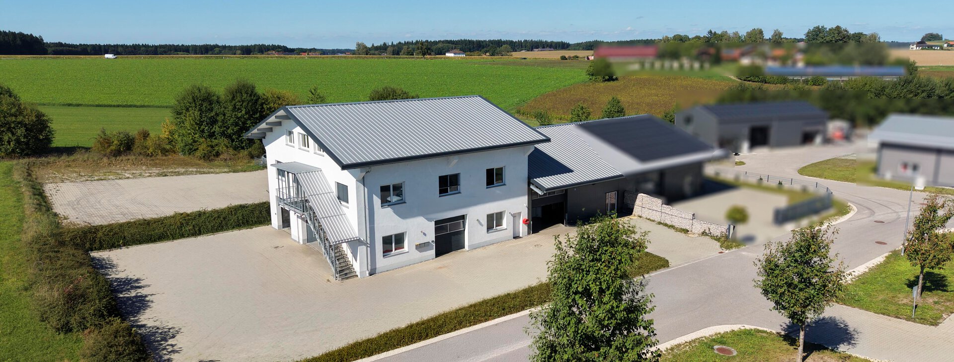 Gewerbeobjekt mit Büroräumen und Halle, Immobilie kaufen, Trostberg  | © HausBauHaus GmbH 