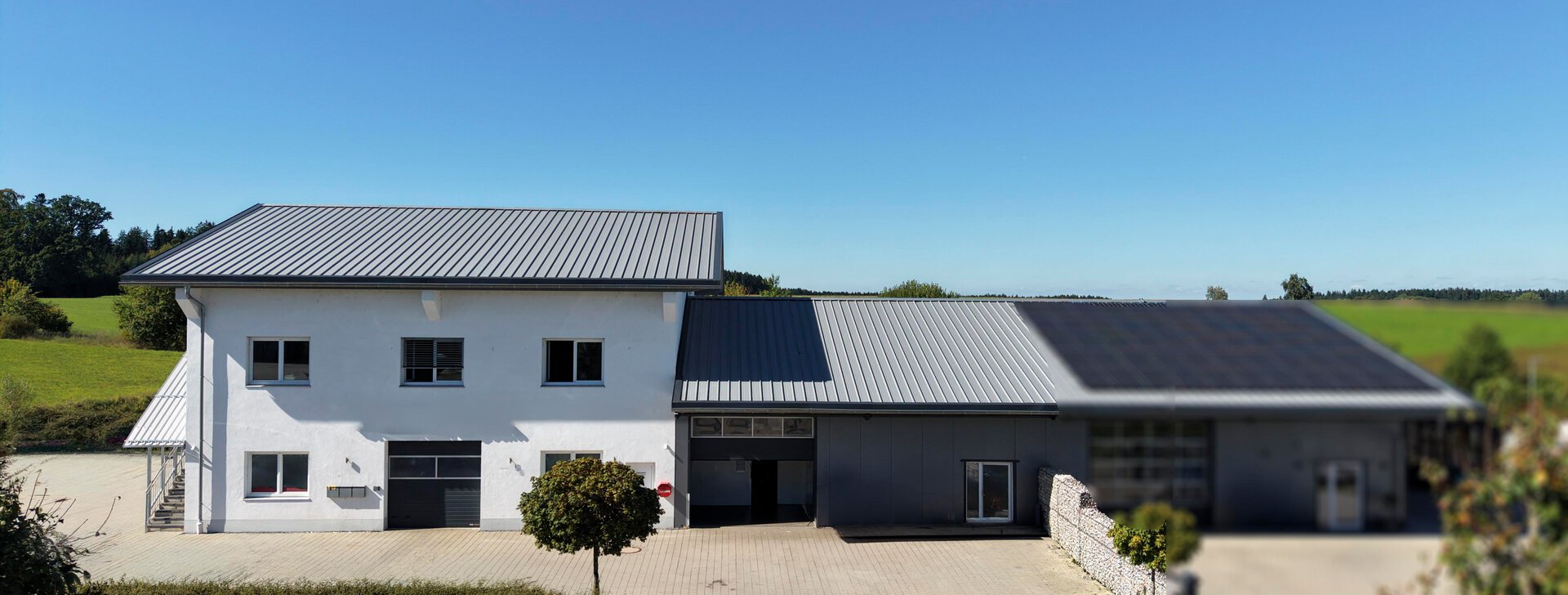 Gewerbeobjekt mit Büroräumen und Halle, Immobilie kaufen, Trostberg  | © HausBauHaus GmbH 