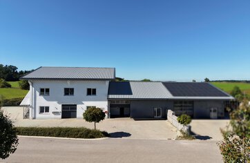 Gewerbeobjekt mit Büroräumen und Halle, Immobilie kaufen, Trostberg  | © HausBauHaus GmbH 