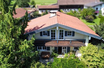 Liegenschaft mit separatem Nebengebäude, Immobilie kaufen, Vachendorf  | © HausBauHaus GmbH 