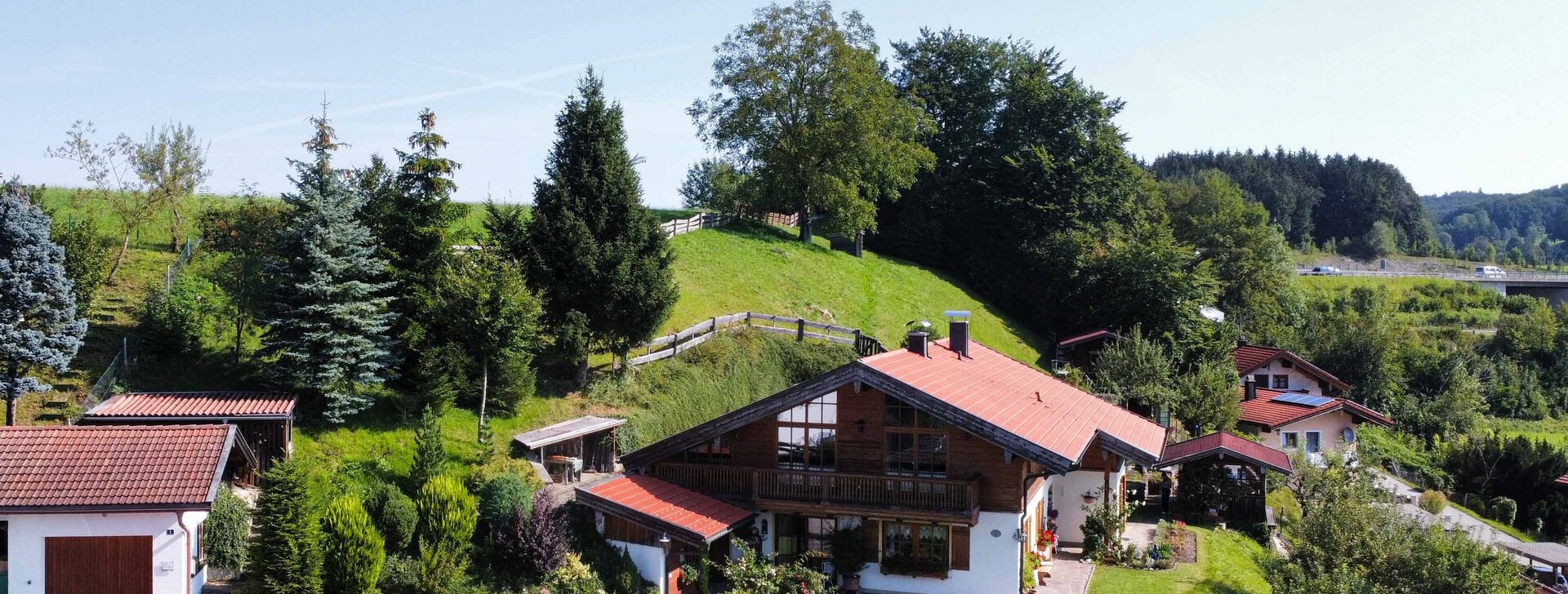 Immobilie kaufen, Bergen, Landhaus mit Bergblick | © HausBauHaus GmbH