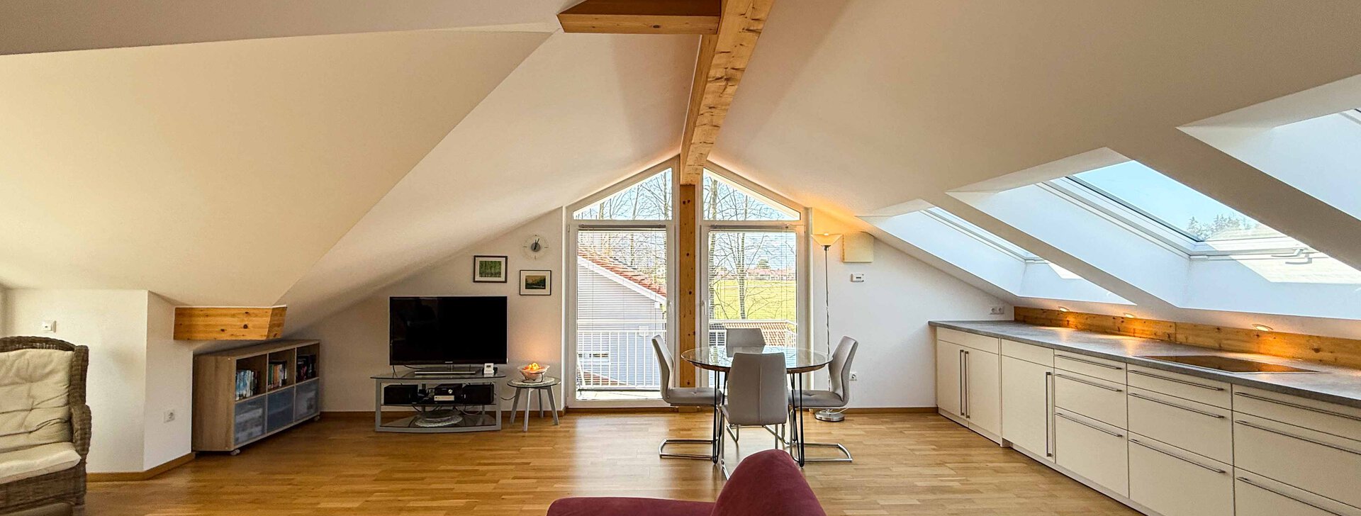 Wohnung, dachgeschoss, Eigentumswohnung, Immobilien, bergen, Wohnung kaufen, hausbauhaus, chiemgau | © HausBauHaus GmbH