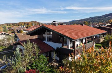 haus, Doppelhaus, haus kaufen, Eigentum, bergen, Chiemgau, chiemsee immobilien, hausbauhaus | © HausBauHaus GmbH