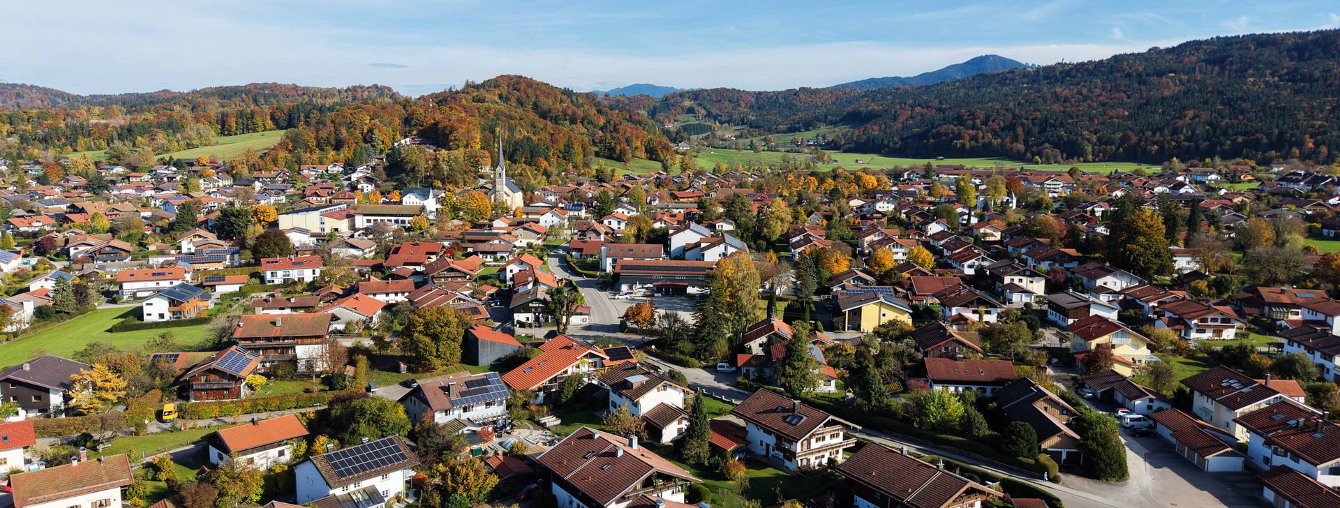 haus, Doppelhaus, haus kaufen, Eigentum, bergen, Chiemgau, chiemsee immobilien, hausbauhaus | © HausBauHaus GmbH