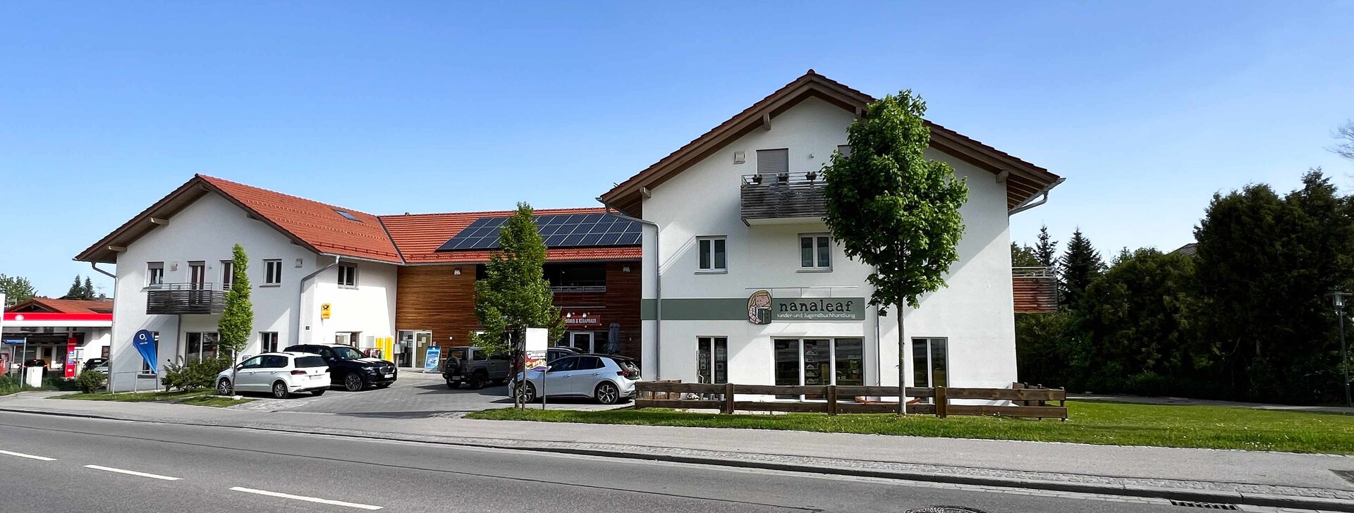 Vermietete Gewerbeeinheiten in idealer Lage von Bernau am Chiemsee | © HausBauHaus GmbH Traunstein