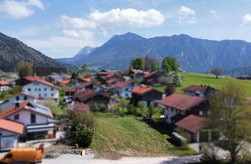 Baugrundstück zum Kauf in idyllischer Lage von Inzell | © HausBauHaus GmbH Traunstein