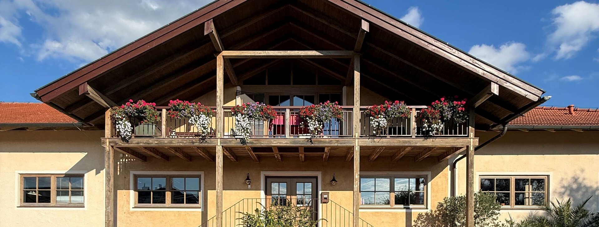 Anwesen mit Gewerbehalle, Immobilie kaufen, Kirchanschöring  | © HausBauHaus GmbH 