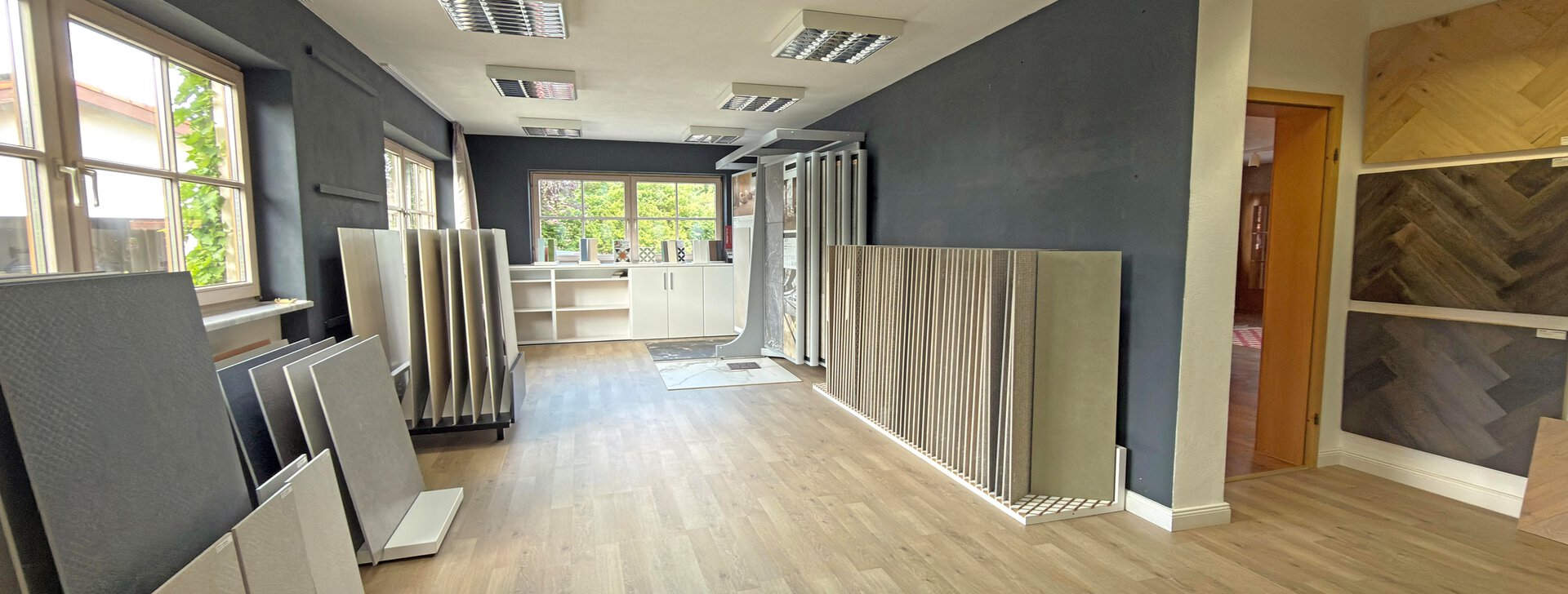 Anwesen mit Gewerbehalle, Immobilie kaufen, Kirchanschöring  | © HausBauHaus GmbH 
