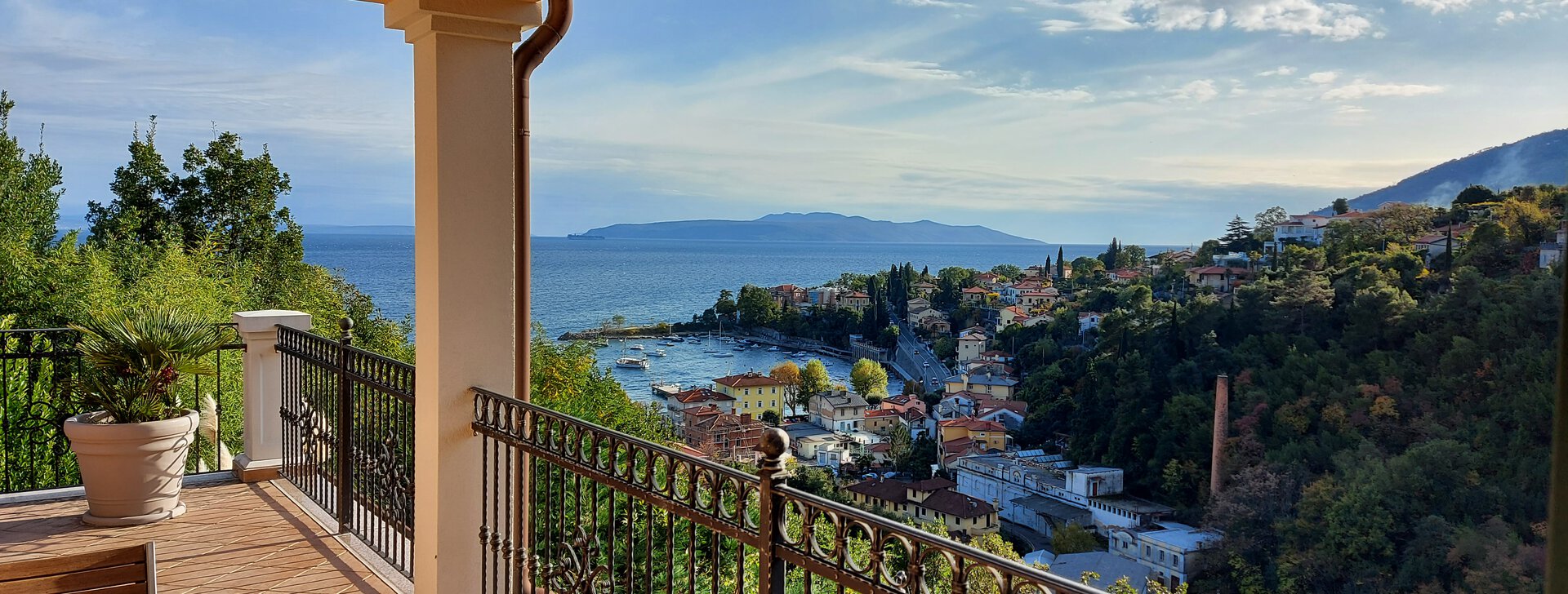 Traumhafte und großzügige Wohnung mit Blick aufs Meer in Kroatien, Immobilie kaufen, Ičići-Kroatien | © HausBauHaus GmbH