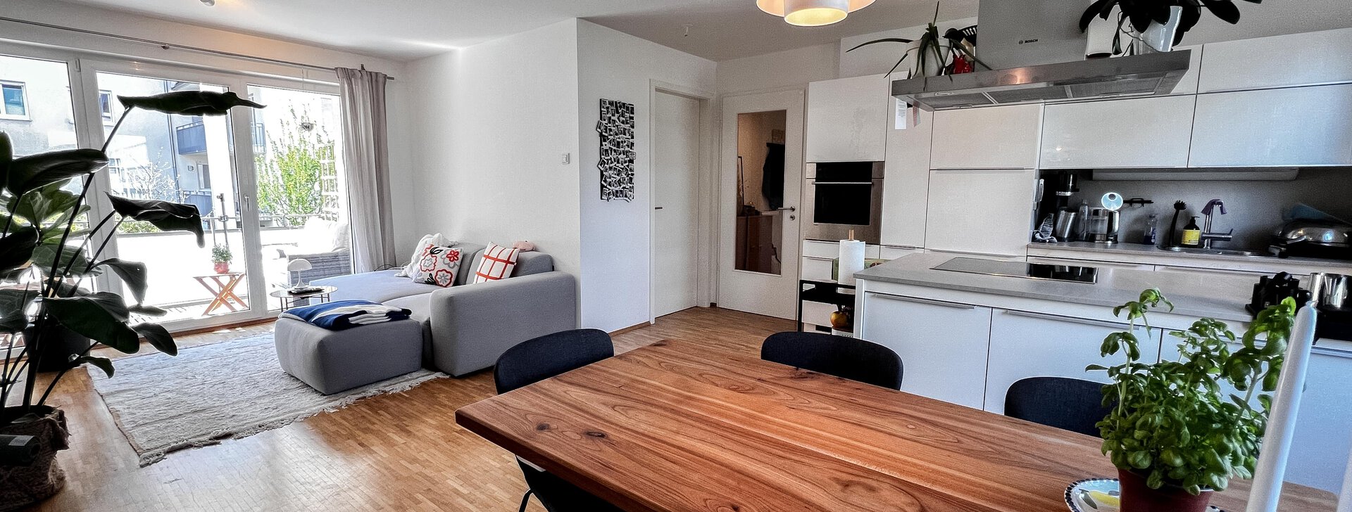2,5-Zimmer-Wohnung in München - Wohnen und Essen | © HausBauHaus GmbH Traunstein
