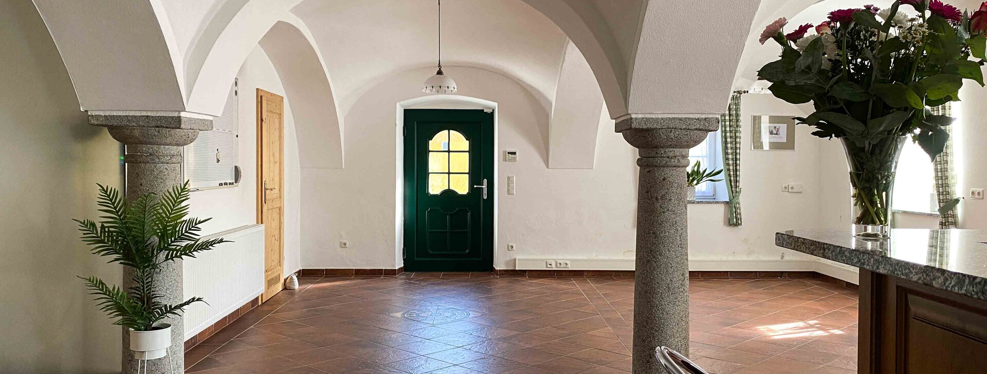 Innenaufnahme, Immobilie kaufen, Vierseithof in Schalchen | © HausBauHaus GmbH