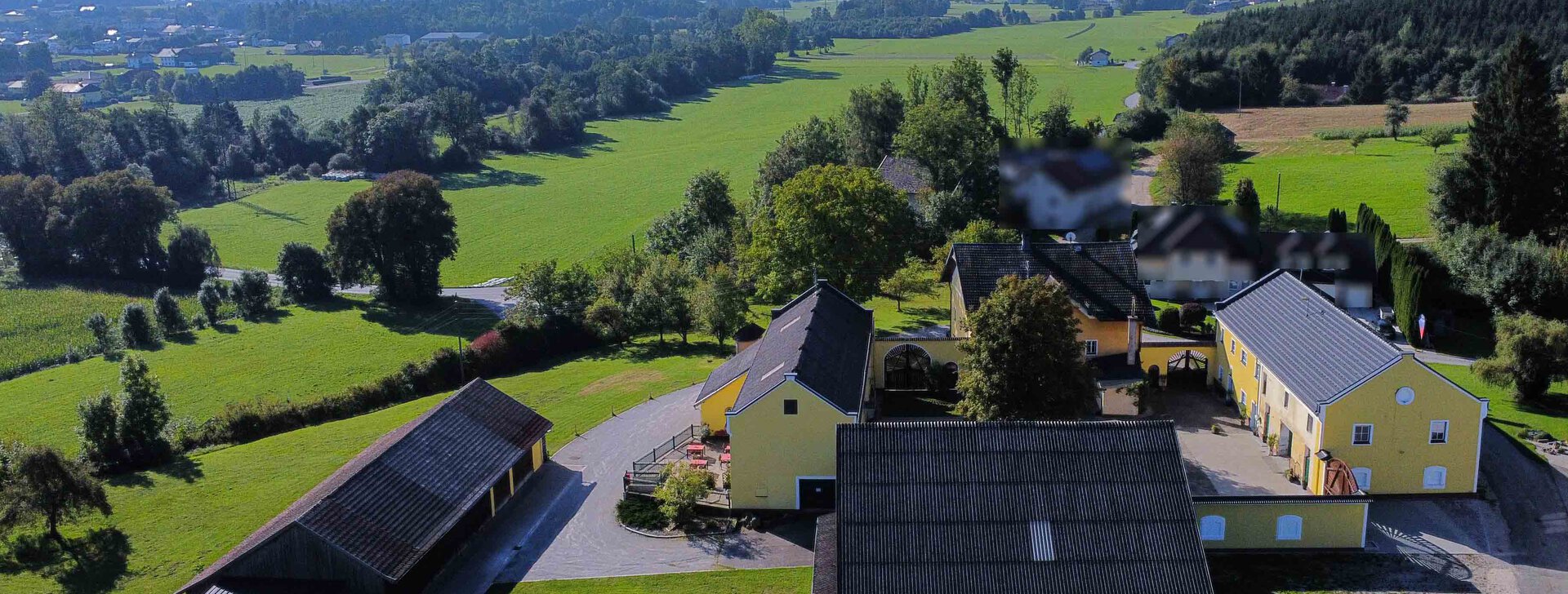 Innenaufnahme, Immobilie kaufen, Vierseithof in Schalchen | © HausBauHaus GmbH