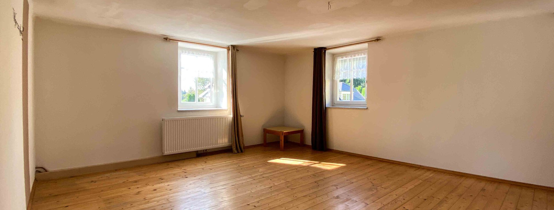 Zimmer, Immobilie kaufen, Vierseithof in Schalchen | © HausBauHaus GmbH 