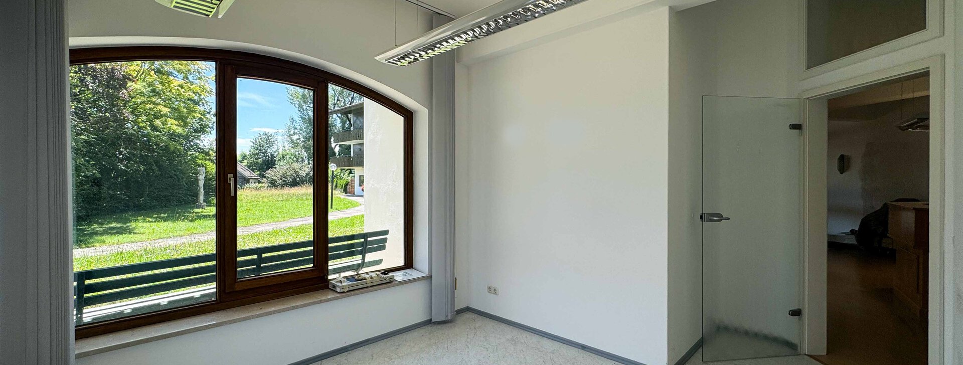 Behandlungsraum, Immobilie kaufen, Gewerbeeinheit Seebruck, Am Chiemsee | © HausBauHaus GmbH