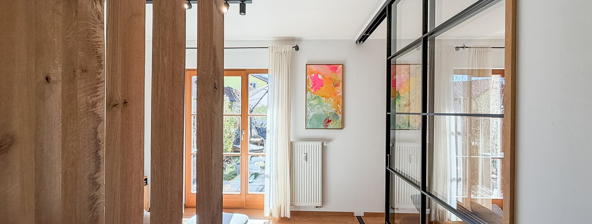 Hochwertige Einbauten vom Schreiner - 3-Zimmer-Gartenwohnung in Tengling | © HausBauHaus GmbH Traunstein