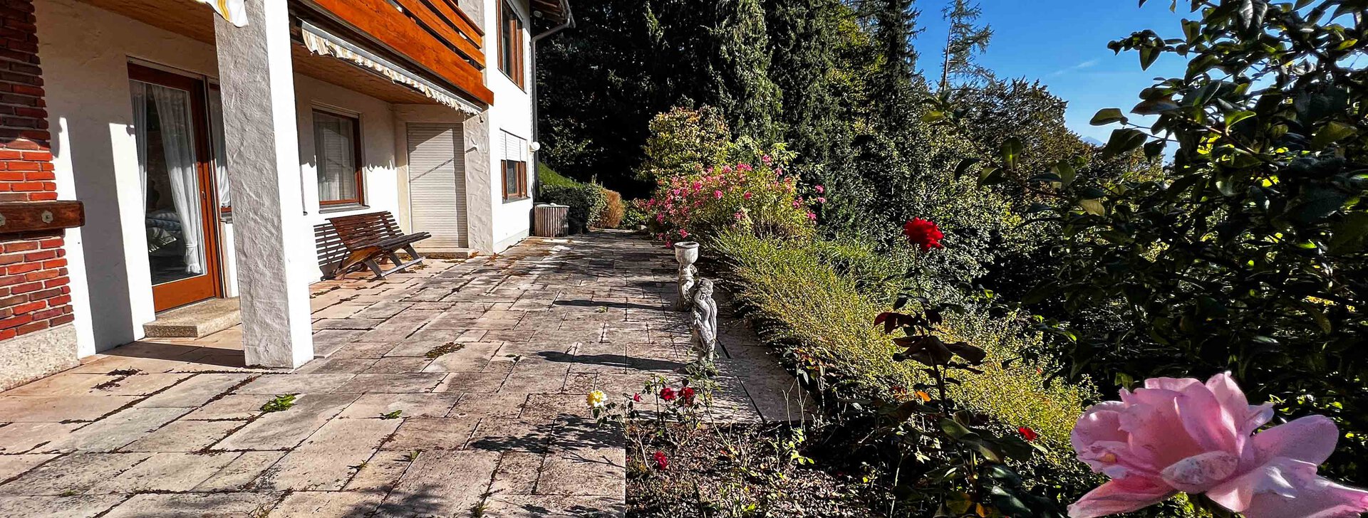 Terrasse, Immobilie kaufen, Einfamilienhaus Wartberghöhe Traunstein | © HausBauHaus GmbH