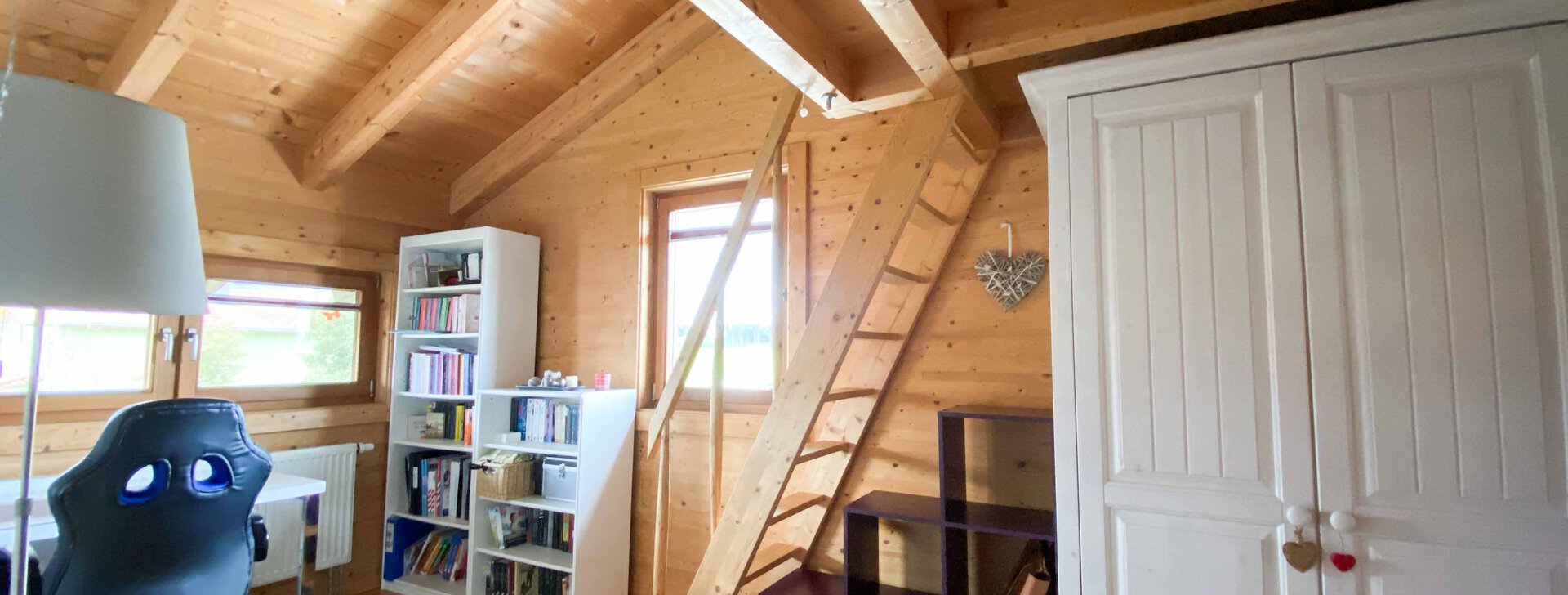 Kinderzimmer, Immobilie kaufen, Chiemgau, Traunstein, Einfamilienhaus in Vollholzbauweise | © HausBauHaus GmbH