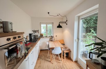 Haus zum Kauf in Traunstein - Küche im EG | © HausBauHaus GmbH Traunstein
