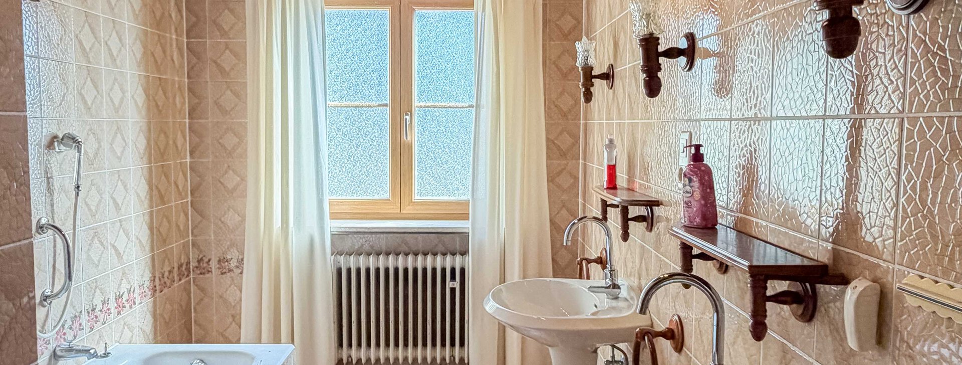 Haus zum Kauf in Traunstein - Badezimmer | © HausBauHaus GmbH Traunstein