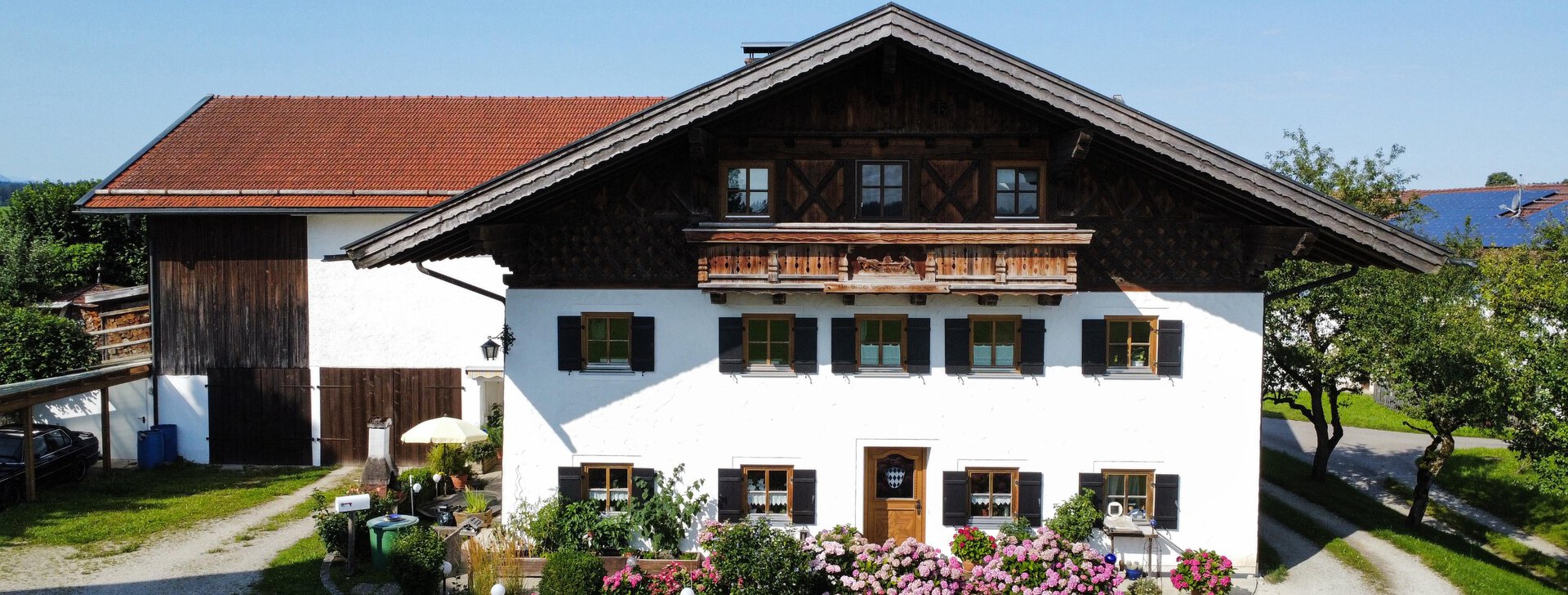 Liegenschaft, Bauernhaus, Kapitalanlage, hausbauhaus, Immobilien, Chiemgau, waging am see, haus kaufen, Bauernhof | © HausBauHaus GmbH