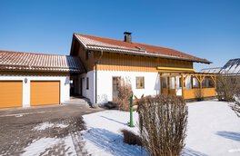 Einfamilienhaus mit Doppelgarage verkaufen in Stammham bei Marktl | HausBauHaus Immobilienmakler Traunstein