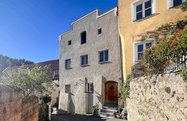 Stadthaus verkaufen in Burghausen  - HausBauHaus Immobilienmakler Traunstein 